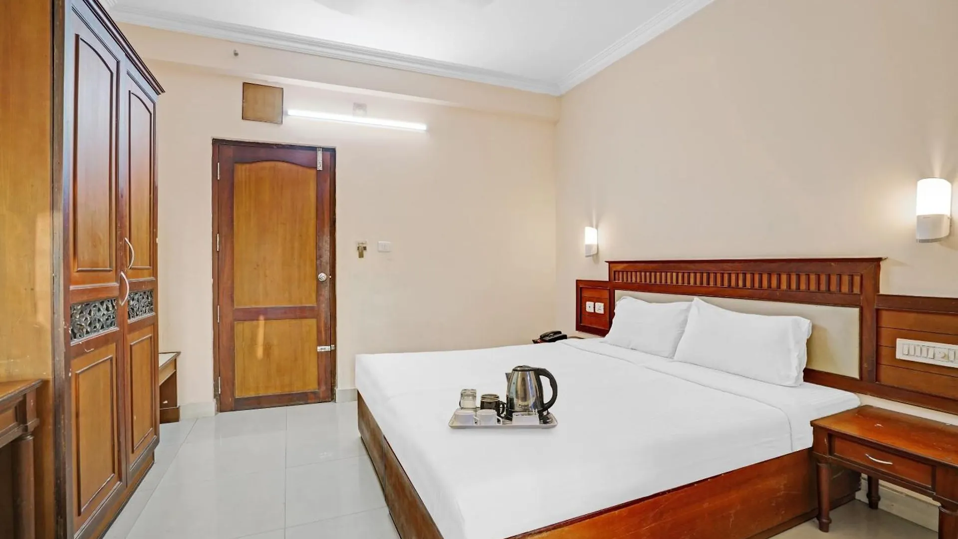 Collection O Hotel Mali Kottayam